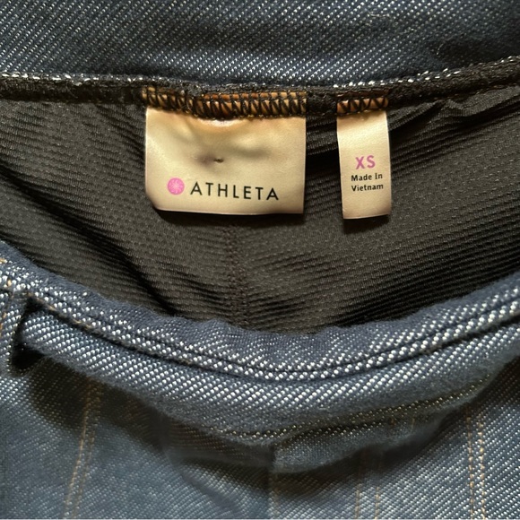 Athleta ~ Stretch Knit Bettona Classic Skort Skirt size XS in Indigo Denim - Picture 4 of 16